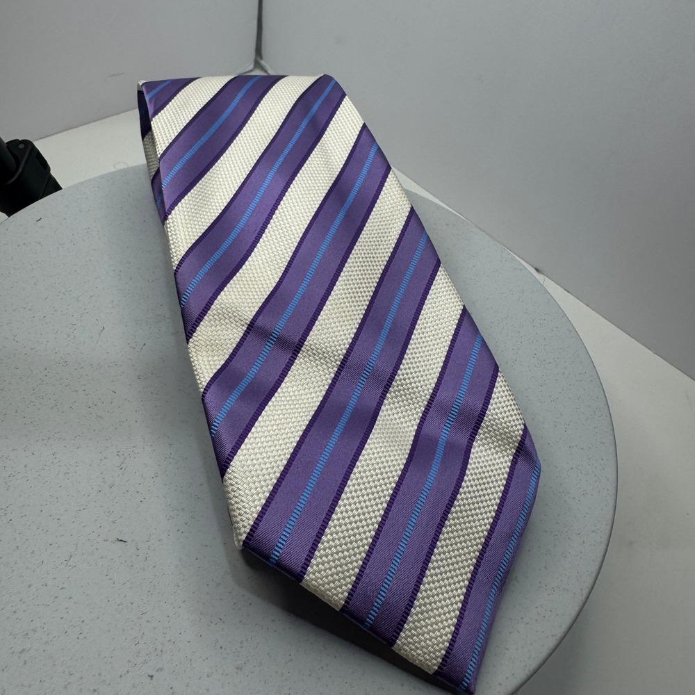 Resilio Men's Striped Necktie Purple Silver Diagonal Stripe Classic‎ Tie